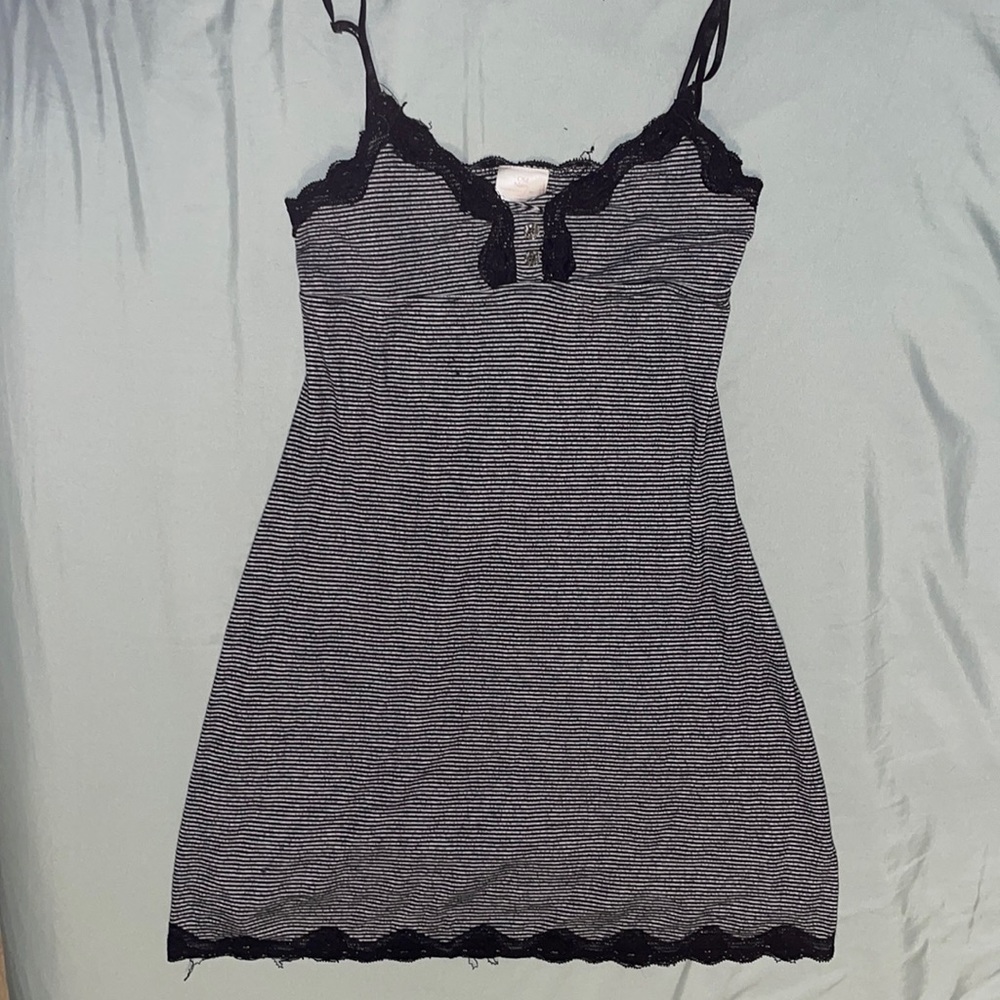 Comfy & flowy nightgown. breathable and pretty ❤️